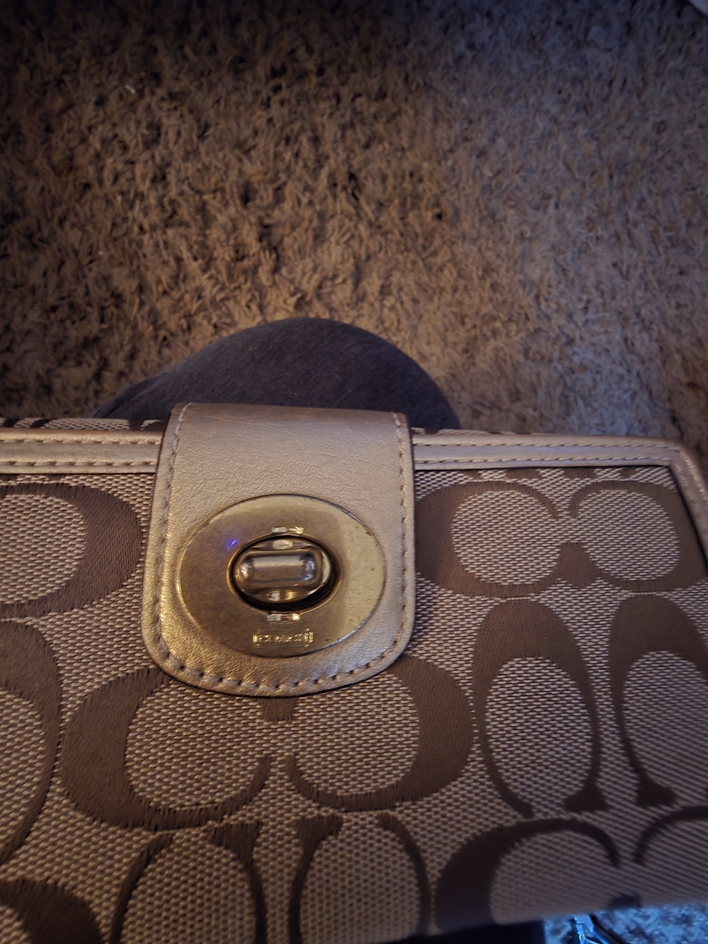COACH Signature C Canvas Continental Wallet In Metalic Gold And Tan - Picture 11 of 12